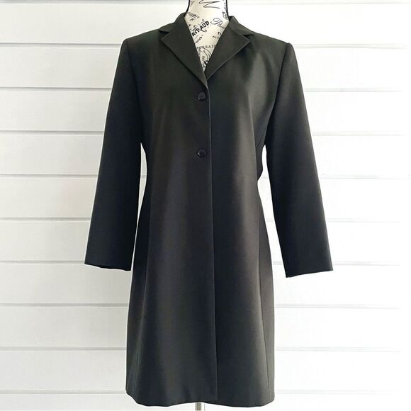 Larry Levine Classics Pant Suit Set With Long Blazer and Pleat Pants Size 10 - Picture 4 of 12